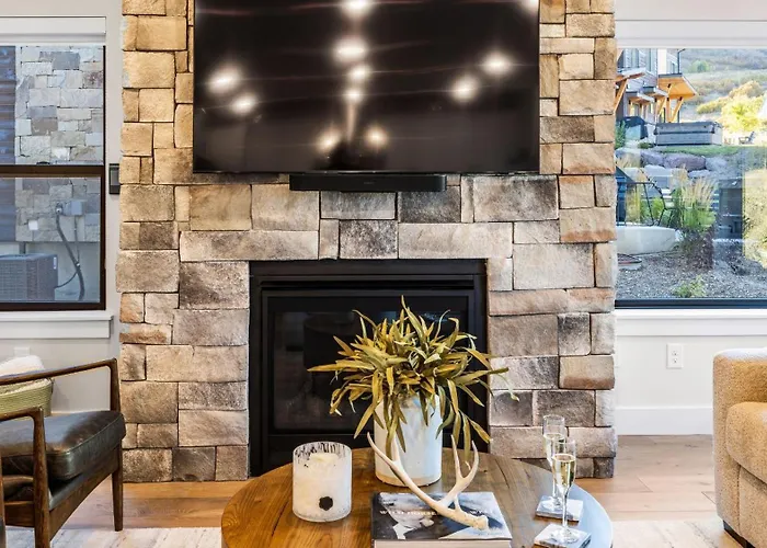 Deer Valley East Retreat By Avantstay